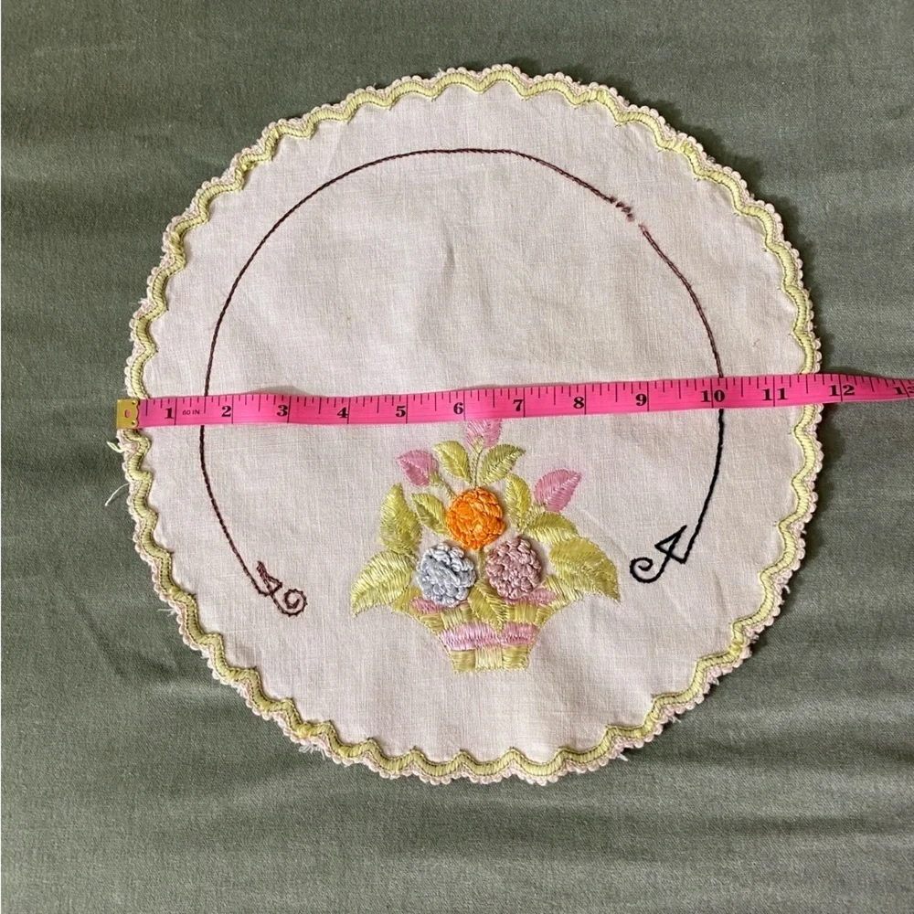 Vintage runner and round cross stitch lot of 2 flowers and kittens OSK